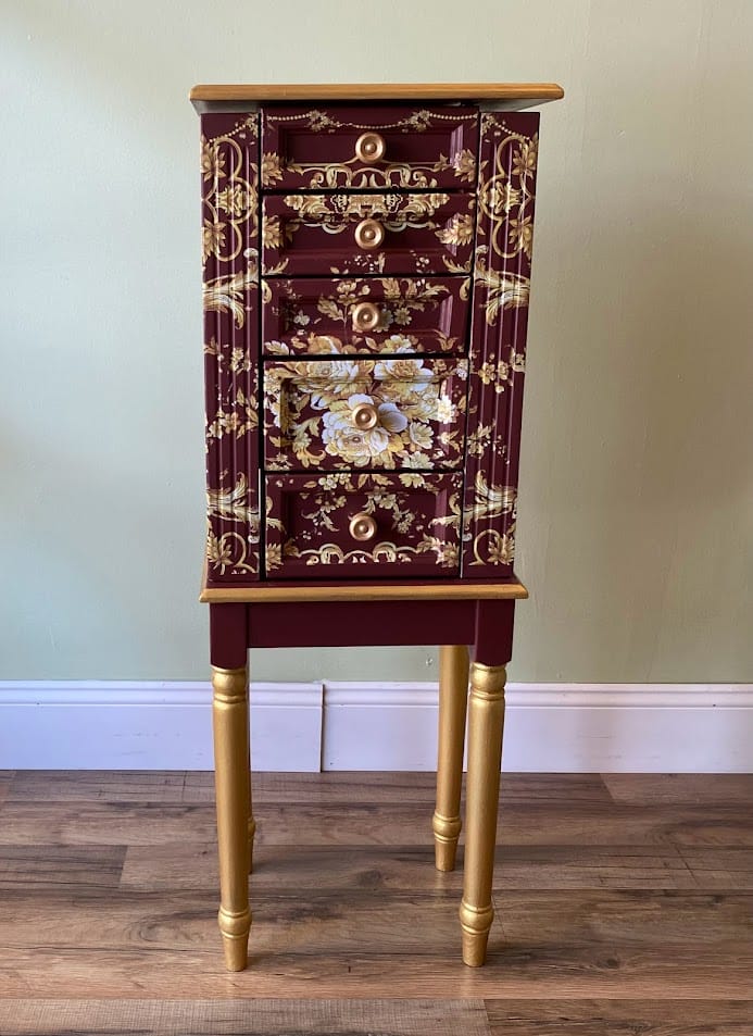 Wine and Rose Jewelry Chest Showing the front