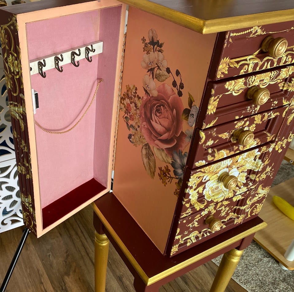 Wine and Rose Jewelry Chest with side door open
