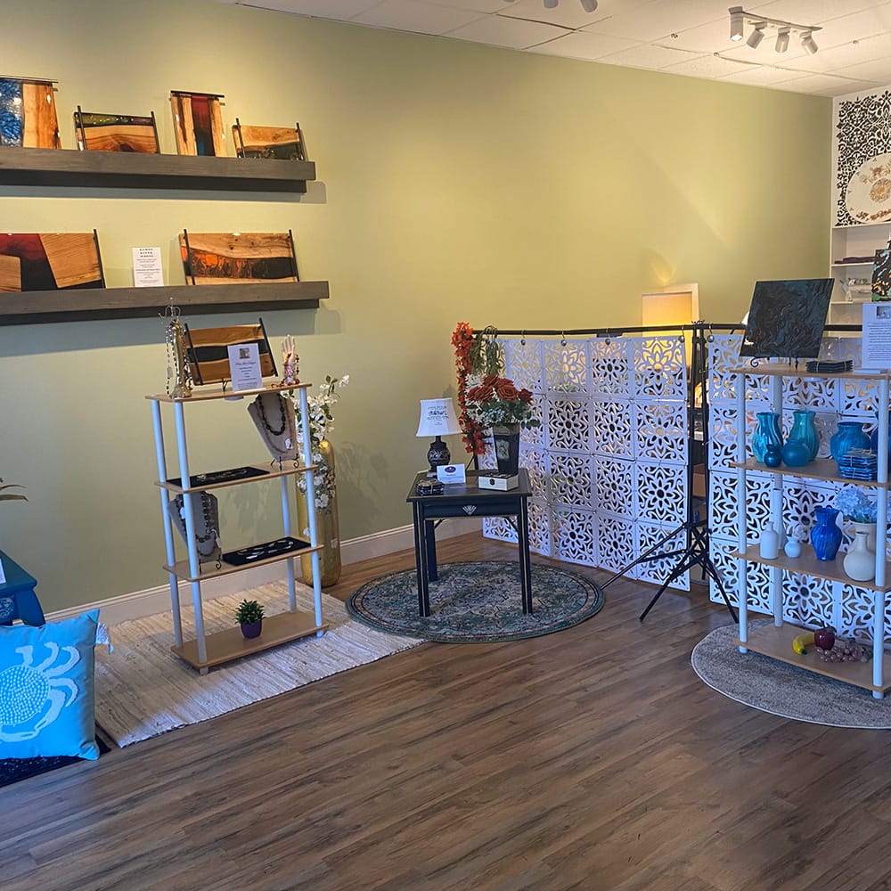 Simply Posh Boutique in Downtown Hampton, Virginia